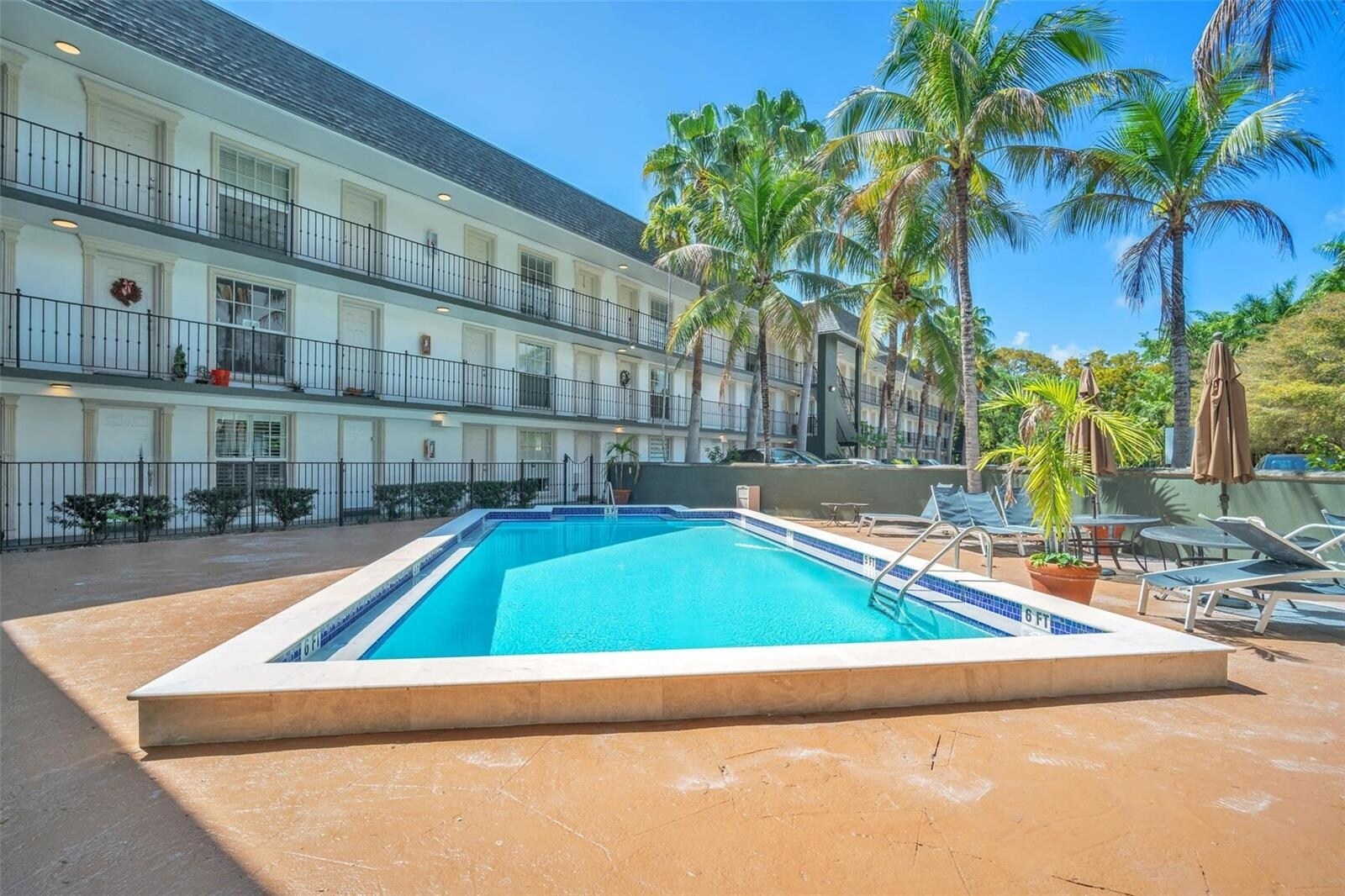 Building Photo - 3245 Virginia St