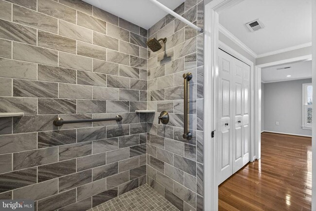 Building Photo - 10486 Lord Fairfax Hwy