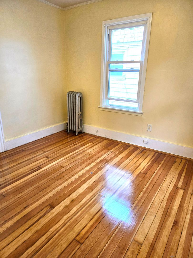 Building Photo - 118 Chad Brown St