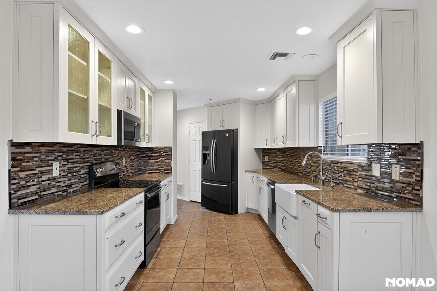 Building Photo - 11782 N 112th Way