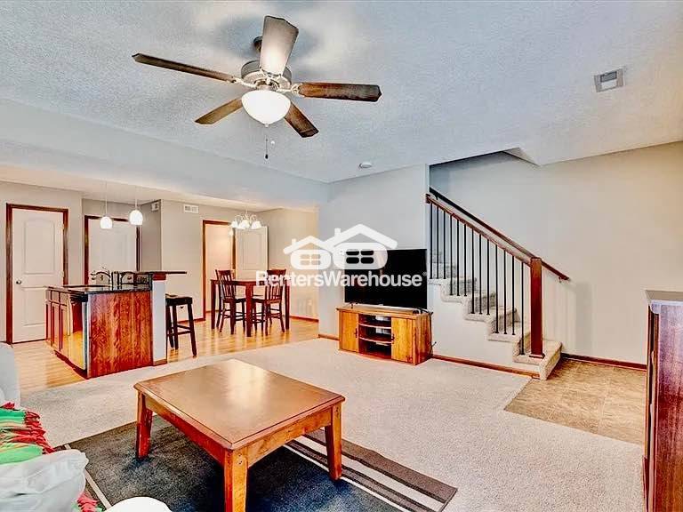 Building Photo - 1207 NE 7th Ln