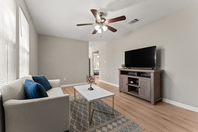 Building Photo - 2245 Bayou Rd