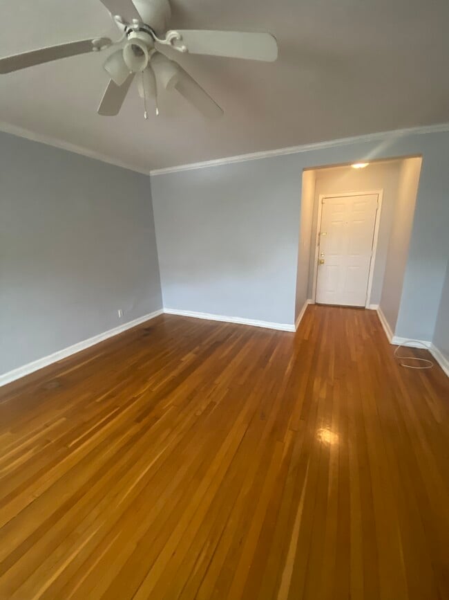 210 Woodcliff Ave 210 Woodcliff Ave North Bergen NJ 07047 Apartment