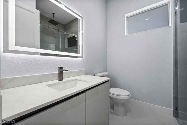 Building Photo - 3990 27th Ave NE