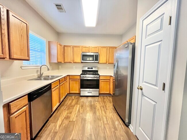 Building Photo - 4713 Autumn Rose Trail