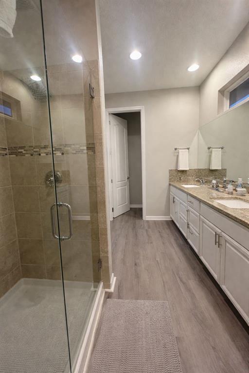 Building Photo - 15542 Gwinnett Dr