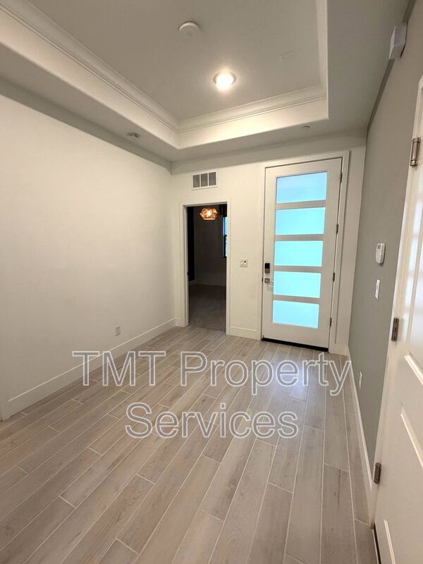 Building Photo - 12256 Alamosa Dr