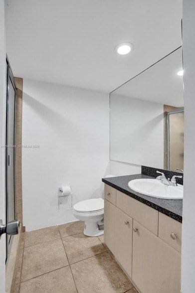 Building Photo - 5600 Collins Ave