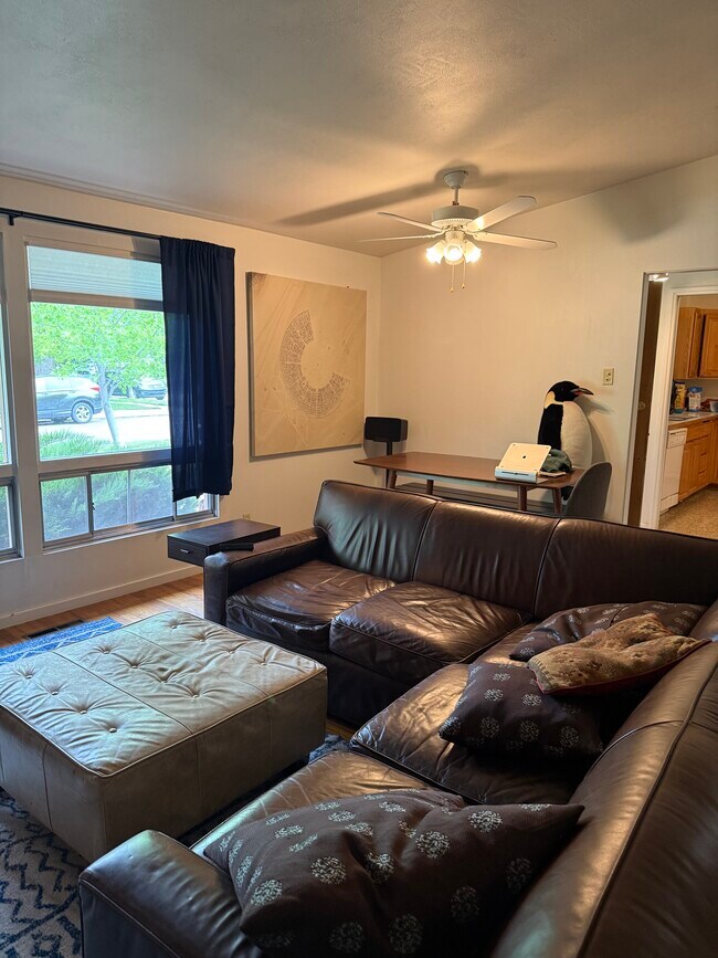 Living and dining area - 1020 N 20th St