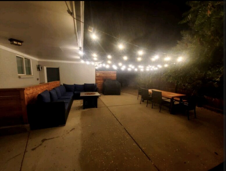 Building Photo - 5245 E Iliff Ave