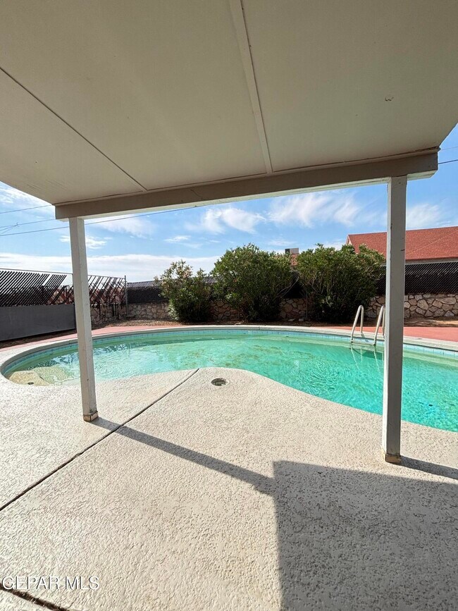 Building Photo - 5808 Dearborne Dr
