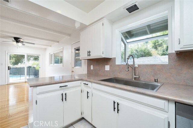 Building Photo - 205 N Hacienda Ave