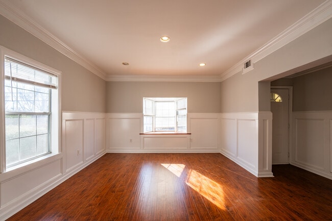 Building Photo - 572 John Wesley Dobbs Ave NE