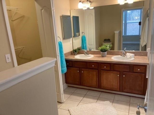 Building Photo - 2649 Fenwood Ct