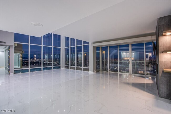Building Photo - 3111 Bel Air Dr