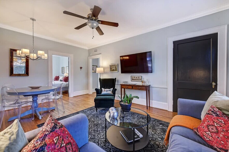 Building Photo - 800 Magnolia Ave