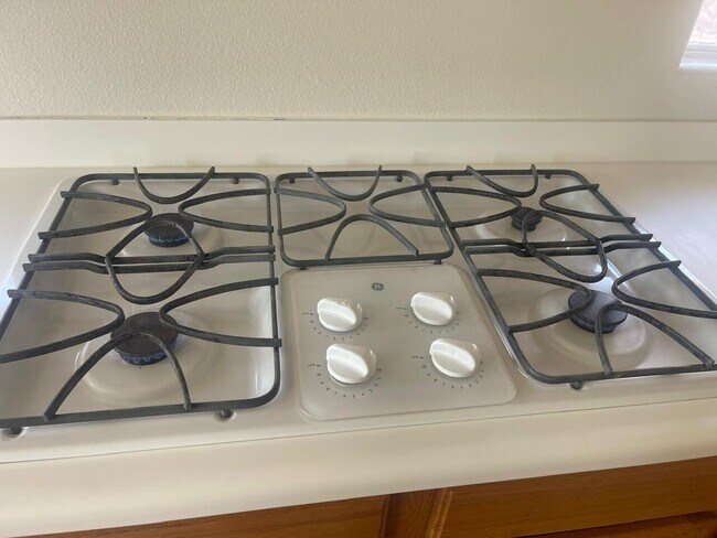 Building Photo - 74082 Daisy Ln