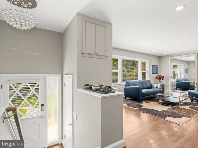 Building Photo - 12516 Two Farm Dr