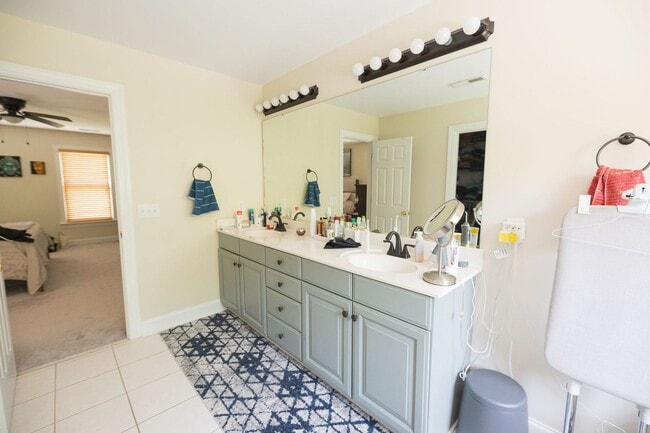 Building Photo - Spacious & Striking 3-story brick Executive 4 bedroom 4.5 bathroom home in Oak Ridge NC + Lawn ca...