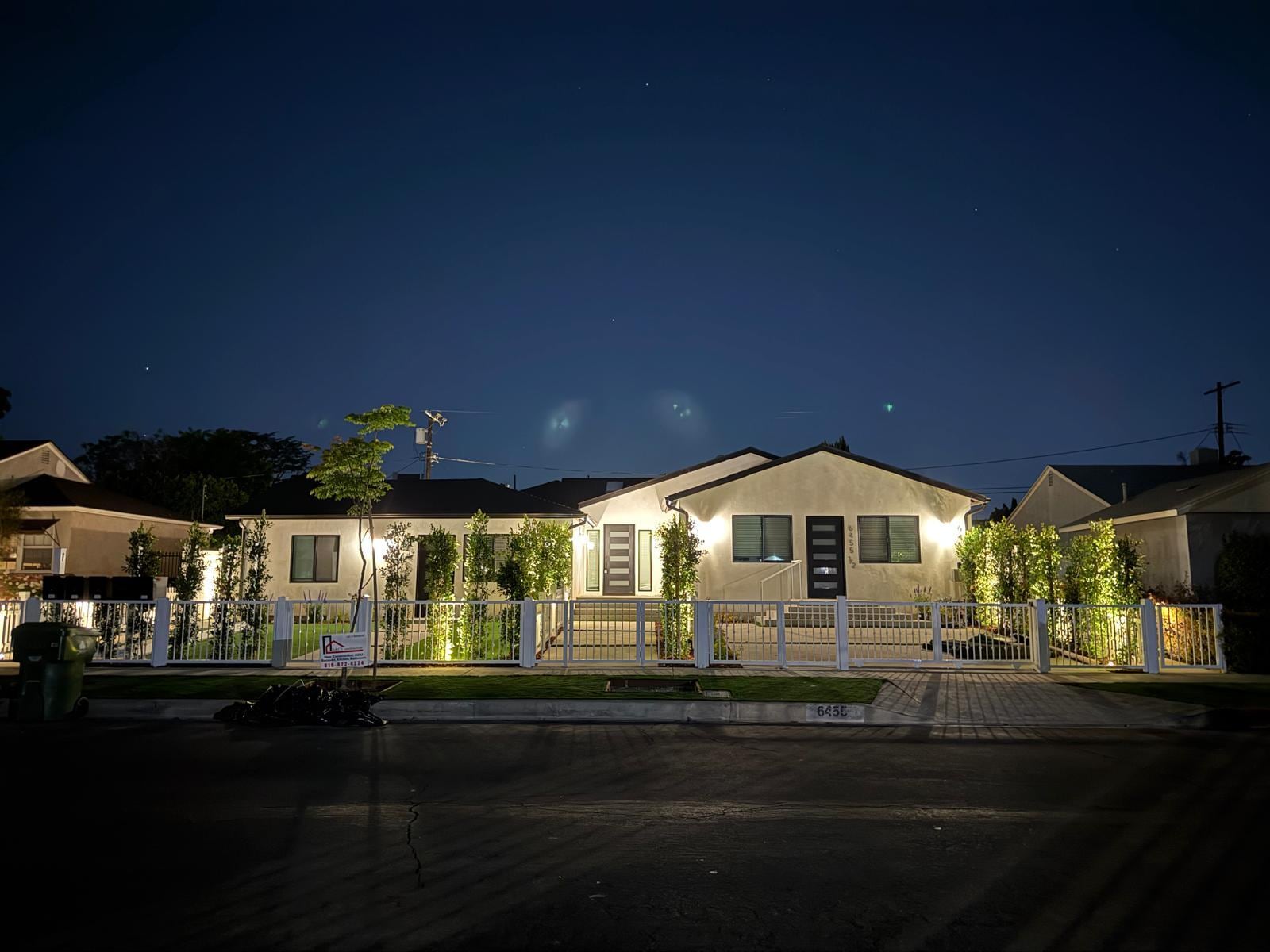 Building Photo - 6455 1/4 Amigo Ave