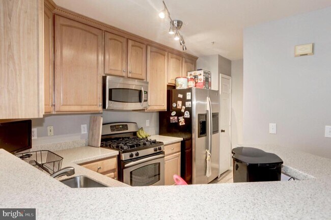 Building Photo - 12852 Fair Briar Ln