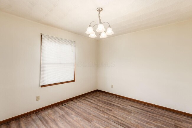 Building Photo - 8287 Talia Ct
