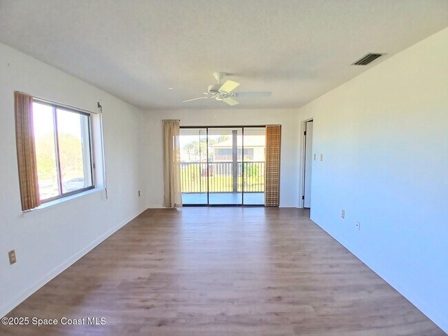 Building Photo - 325 S Banana River Blvd