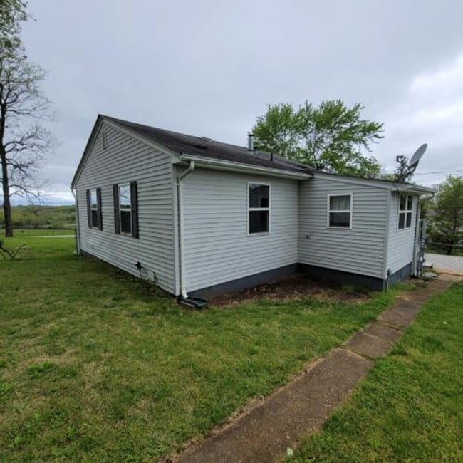 Building Photo - Single Family House 2BR-1BA - Villa Ridge MO