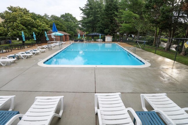 Building Photo - 4530 Airlie Way