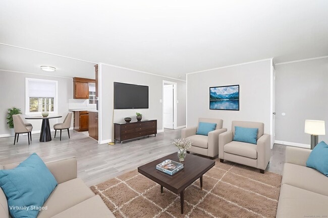 Building Photo - 92 Indian Hill Rd