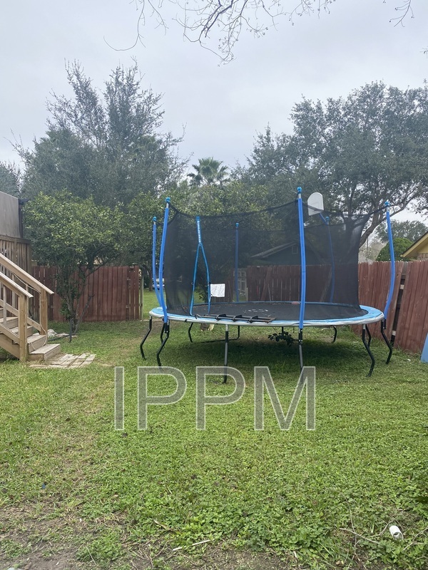 Building Photo - 609 Inverary Dr