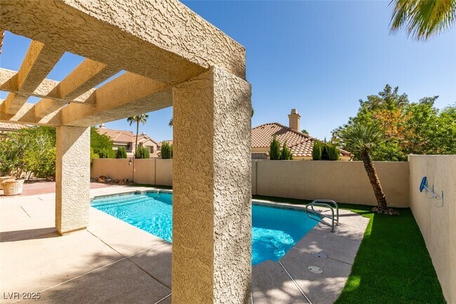Building Photo - 1841 Indian Bend Dr