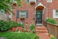 Building Photo - 260 Burgess Ave