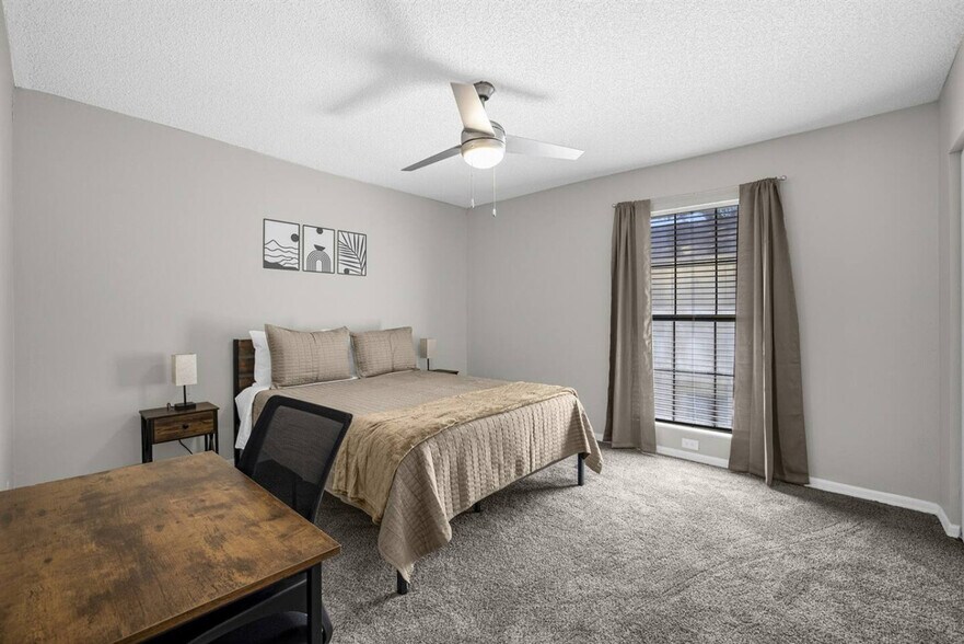 Building Photo - 13915 Heritage Club Dr