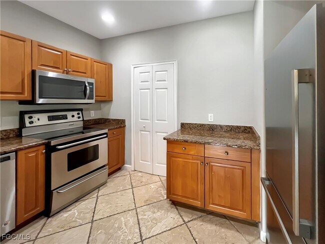 Building Photo - 13110 Bella Casa Cir