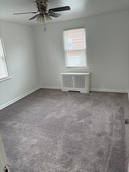 Building Photo - 1621 Murdoch Rd