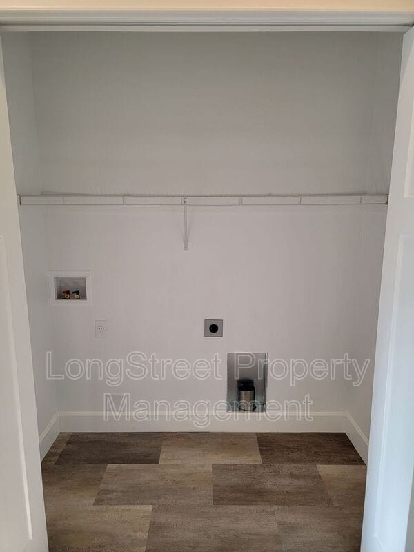 Building Photo - 5221 SW Hudson Ave