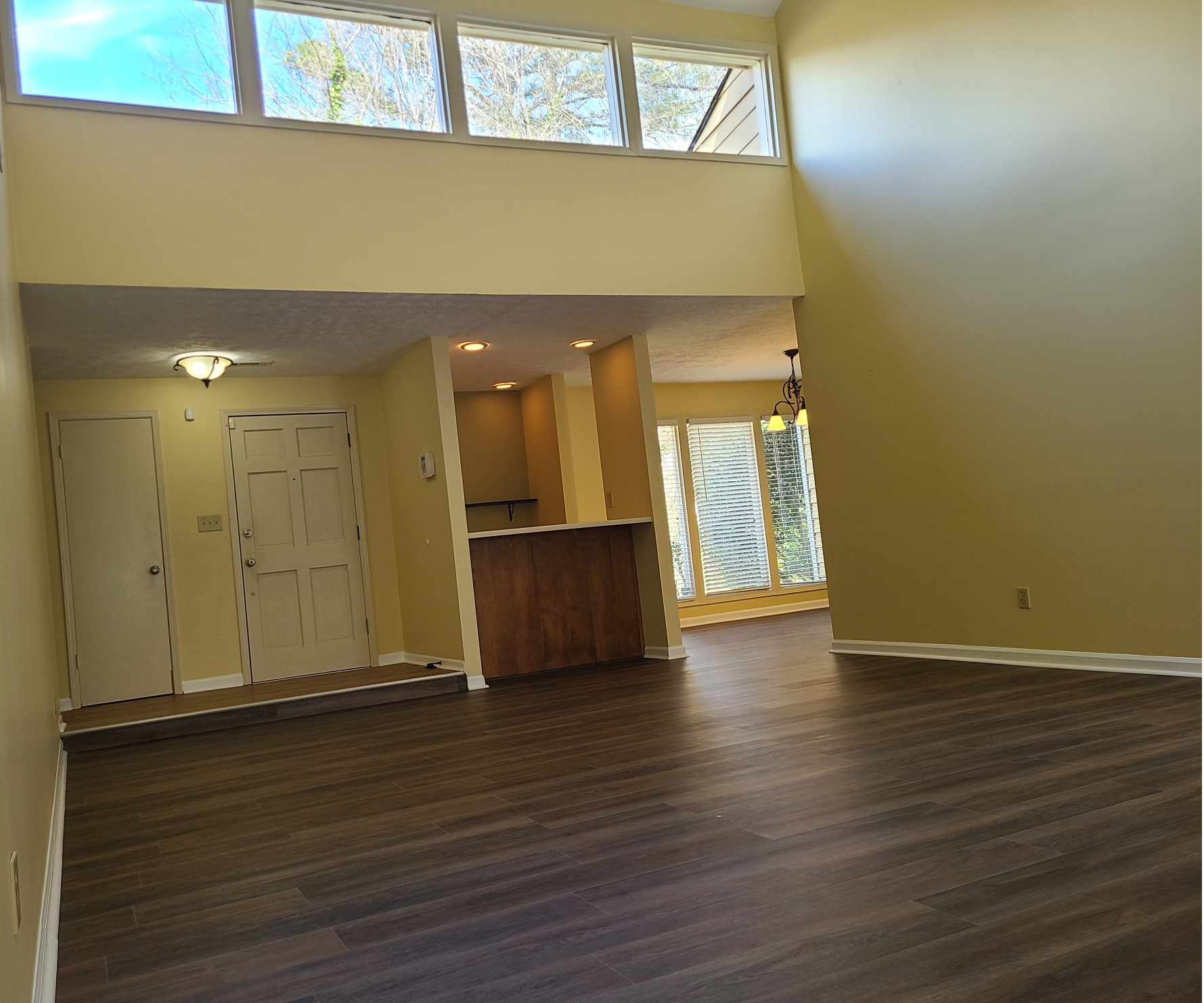 Building Photo - 2228 N Woods Ct