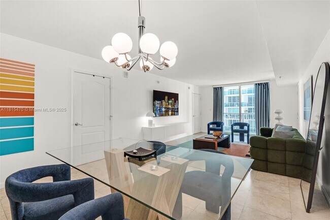 Building Photo - 1200 Brickell Bay Dr
