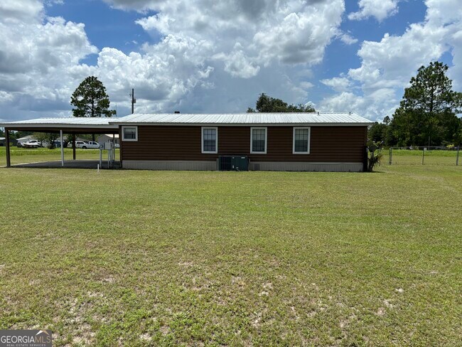 Building Photo - 266 Spring Lake Dr
