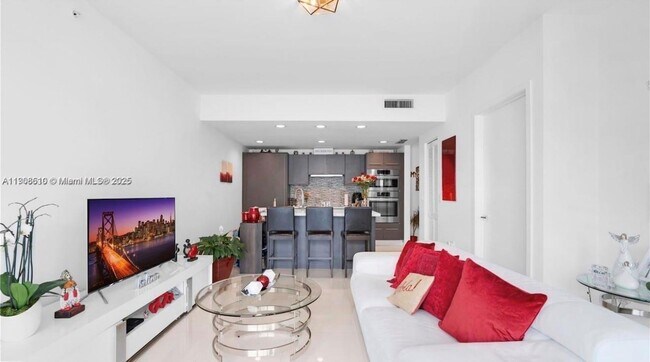 Building Photo - 7875 NW 107th Ave