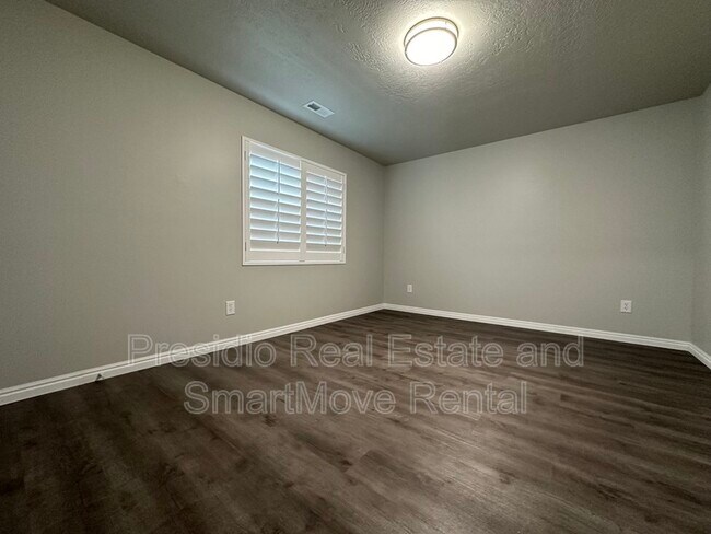 Building Photo - 5911 Cami Dawn Ct