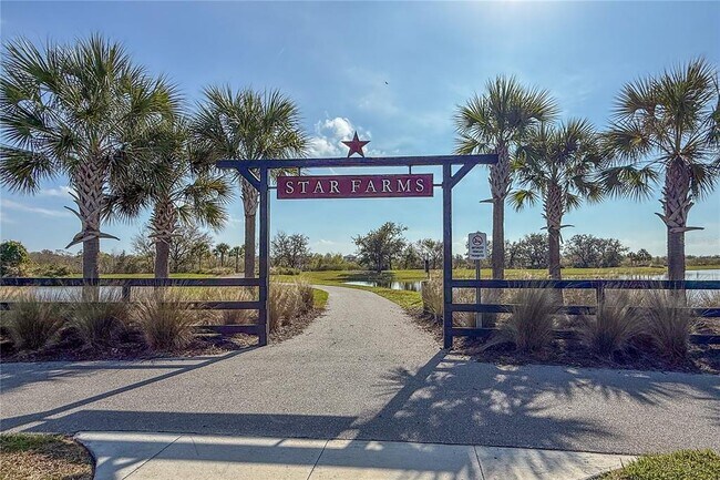 Building Photo - 17637 Crescent Moon Lp