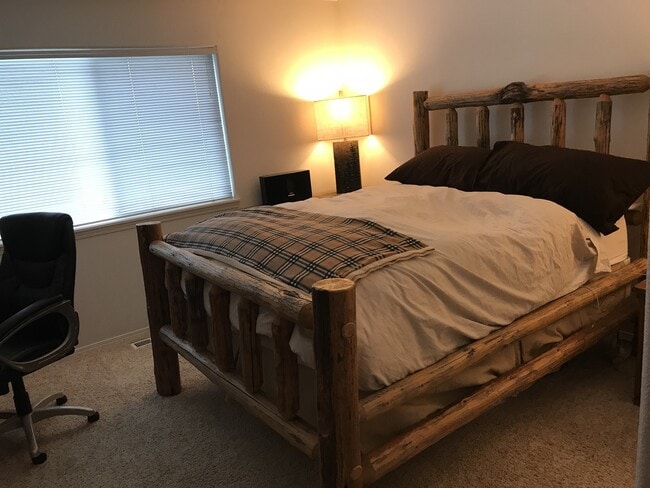 Building Photo - 8419/8421 NE 56th Street