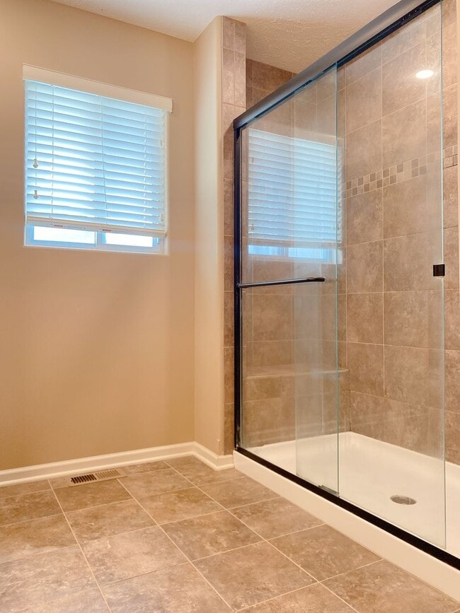 Building Photo - Move in Special. Beautiful & Nearly new SW Chalco area 4 bed Two Story.