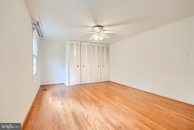 Building Photo - 1505 Westminster Ct