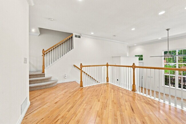 Building Photo - $2,895.95 with $300 Off the first month's rent, 2 Beds - 2.5 Bath, Townhome in Lone Tree with Bal...