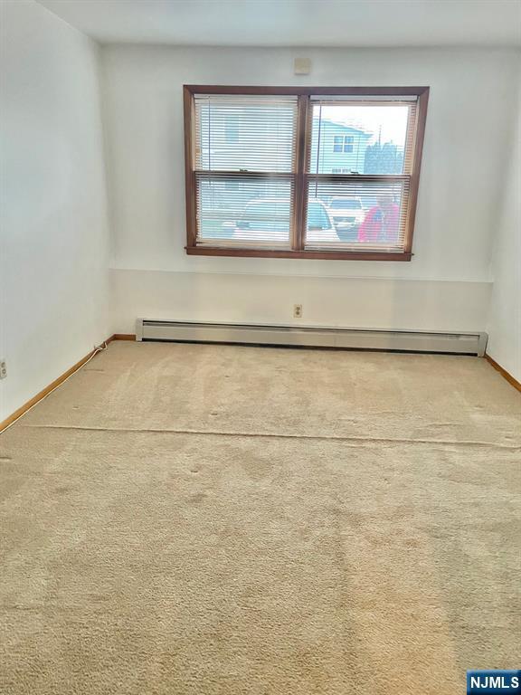 Building Photo - 409 E Phillip Ave