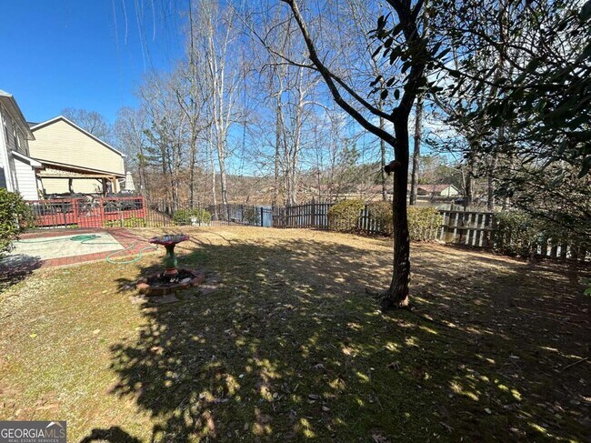 Building Photo - 118 Hidden Lake Cir