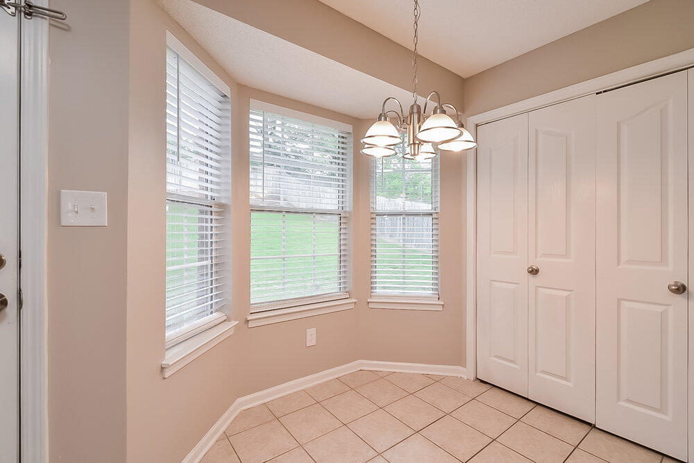 Building Photo - 1928 Thomas St